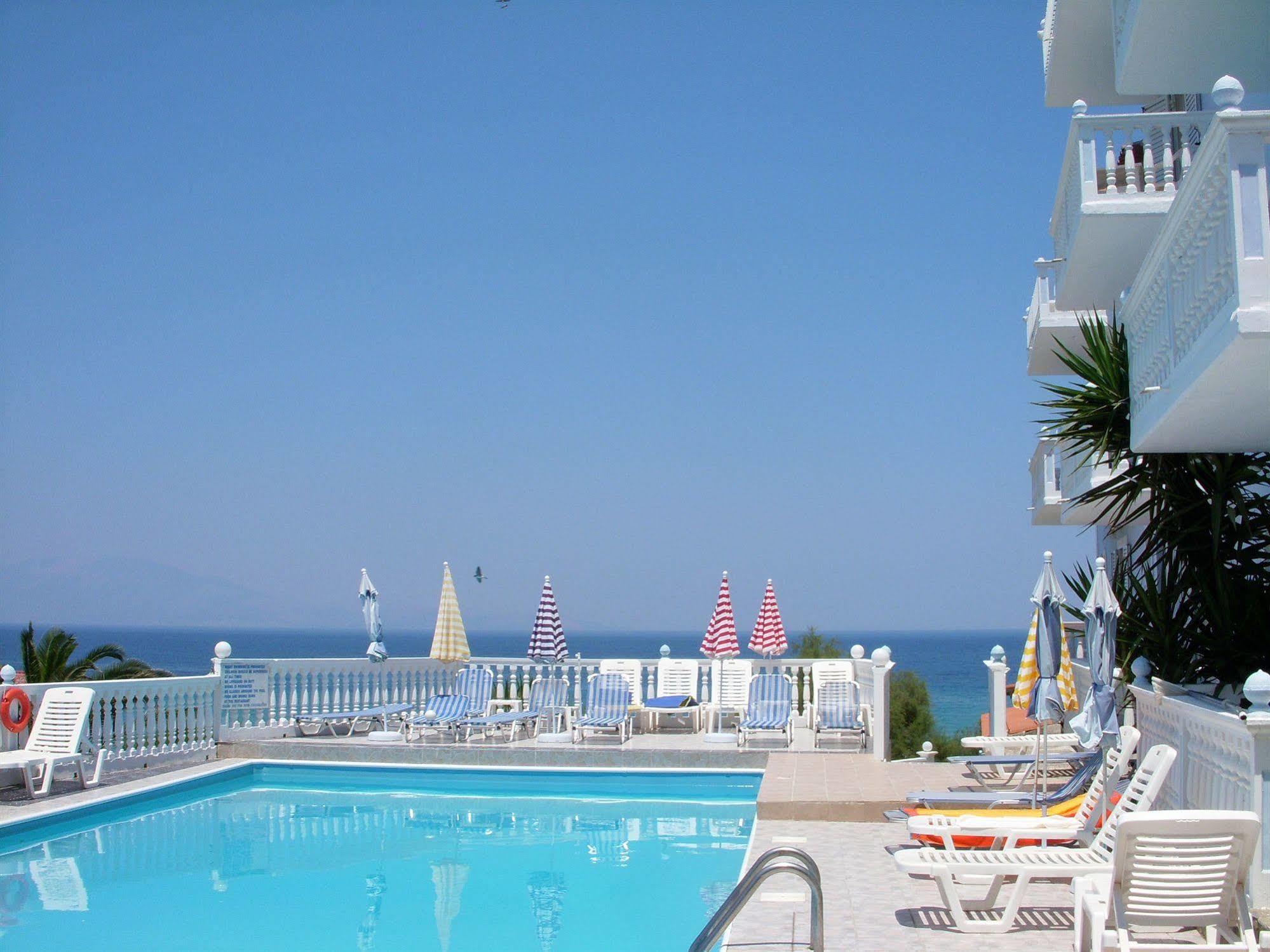 Clear Horizon Aparthotel Amoudi Eksteriør bilde